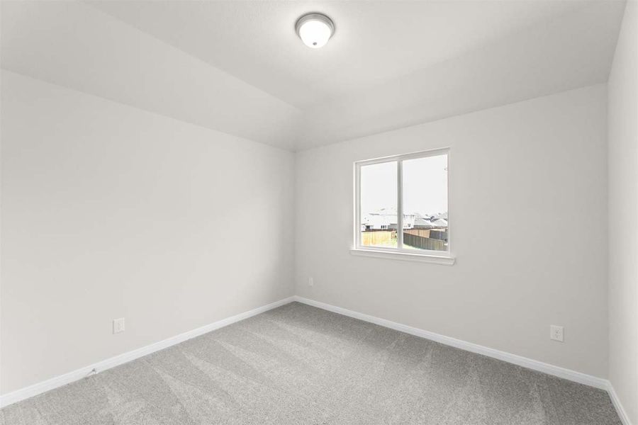 Spacious, unfurnished interior of a new home in Keeneland, Aubrey (Image 33).