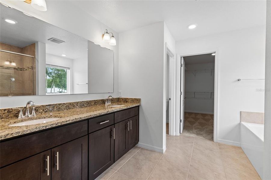 Furnished interior view inside a new home in Avalon Woods, Newberry (Image 15).