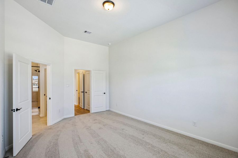 Spacious, unfurnished interior of a new home in Woodforest, Montgomery (Image 11). Spacious, unfurnished interior of a new home in Woodforest, Montgomery (Image 11).