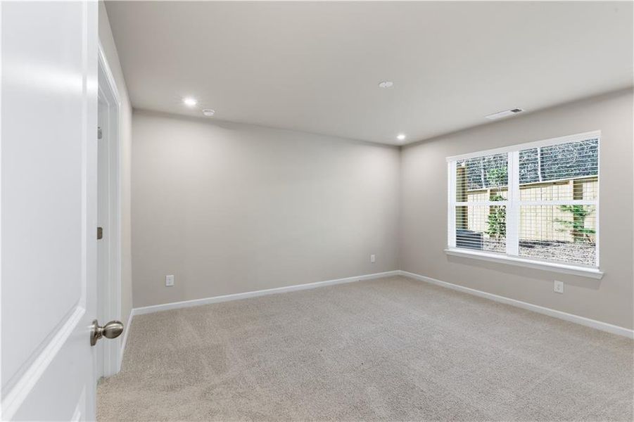 Spacious, unfurnished interior of a new home in Silver Leaf, Dawsonville (Image 16).