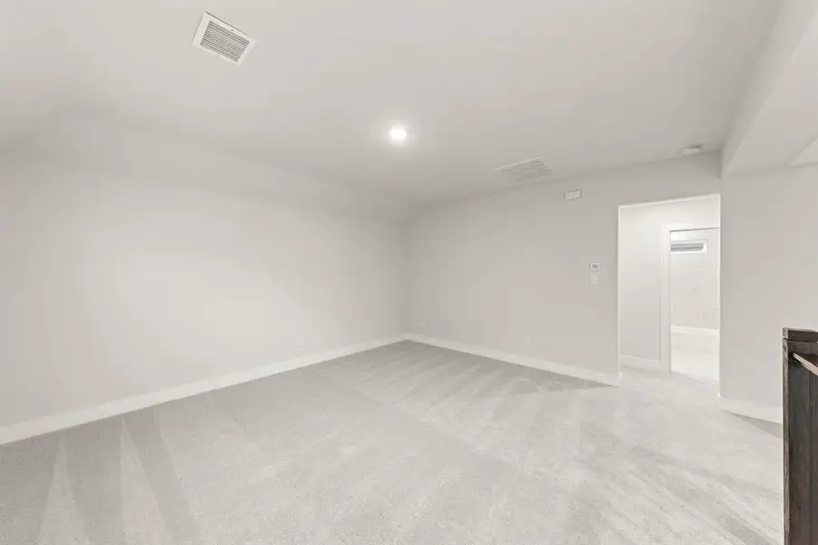 Spacious, unfurnished interior of a new home in Solterra, Mesquite (Image 18). Spacious, unfurnished interior of a new home in Solterra, Mesquite (Image 18).