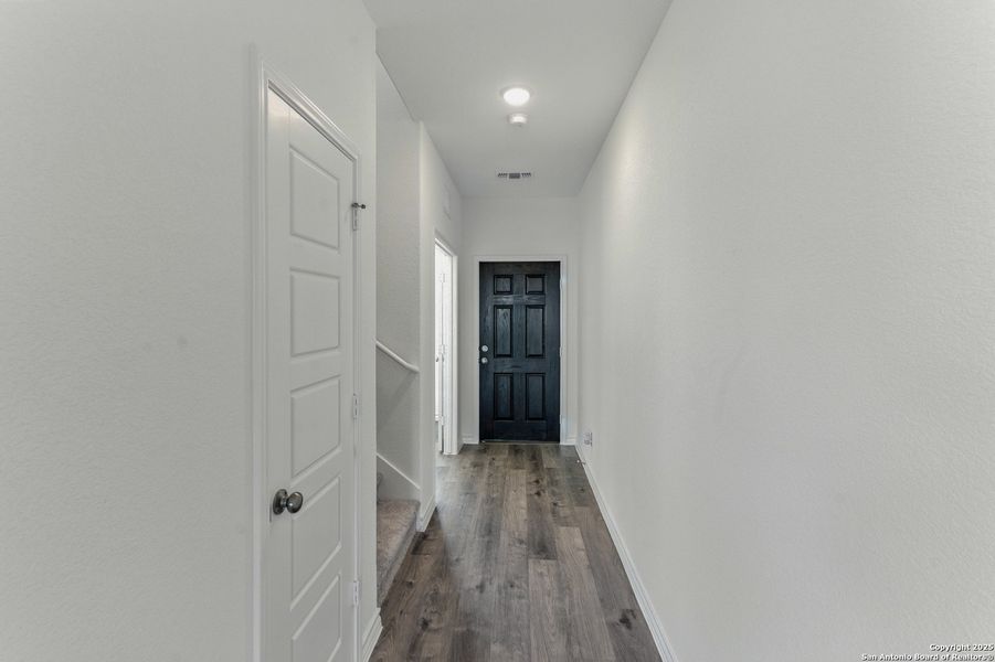 Spacious, unfurnished interior of a new home in Lily Springs, Seguin (Image 25). Spacious, unfurnished interior of a new home in Lily Springs, Seguin (Image 25).