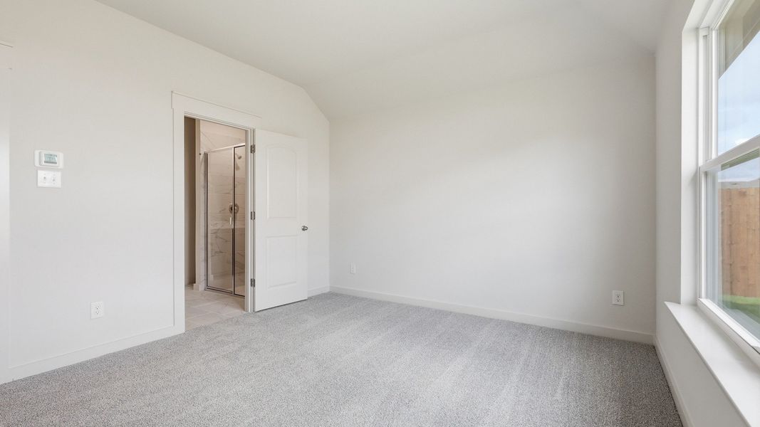 Furnished interior view inside a new home in Patriot Estates, Venus (Image 40).