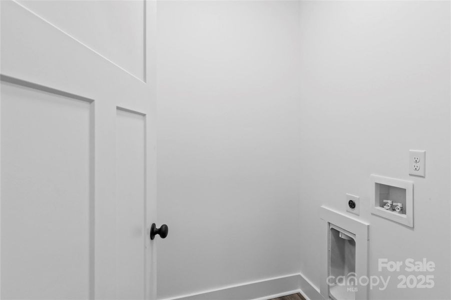 Spacious, unfurnished interior of a new home in , Winston-Salem (Image 30).