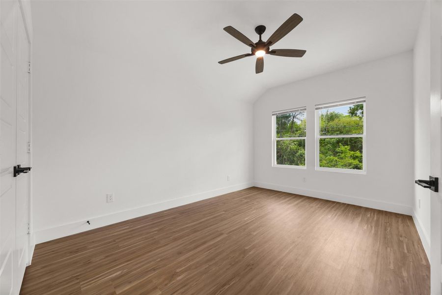 Spacious, unfurnished interior of a new home in , Houston (Image 23).