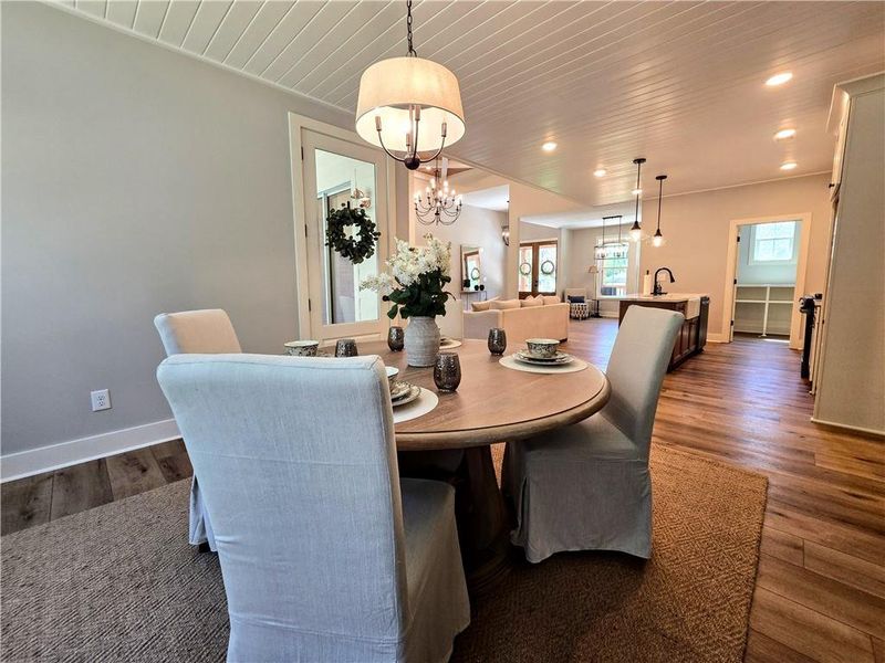 Furnished interior view inside a new home in , Temple (Image 6).