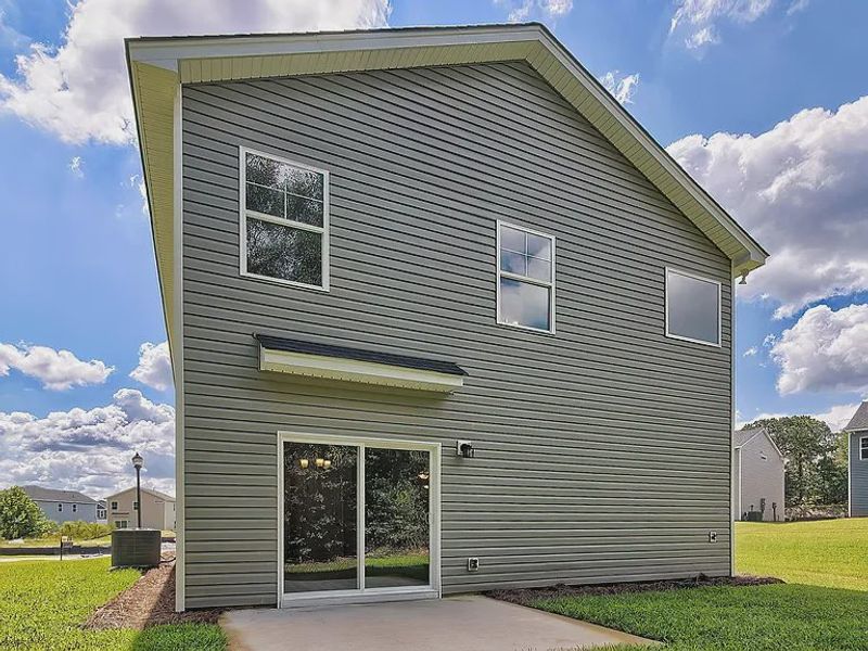 Exterior details and patio area of a home in Emanuel Creek, West Columbia (Image 3).