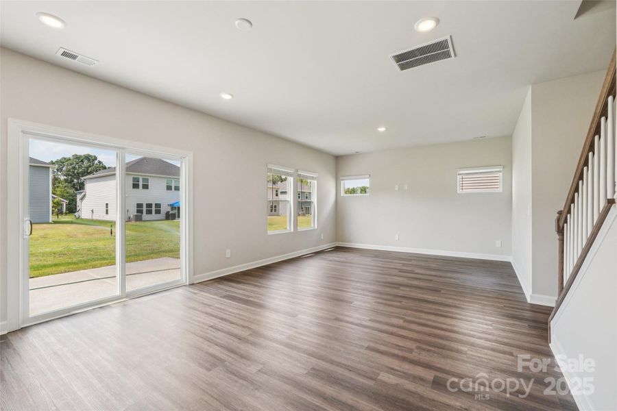 Spacious, unfurnished interior of a new home in Buffalo Ridge, Newton (Image 8). Spacious, unfurnished interior of a new home in Buffalo Ridge, Newton (Image 8).