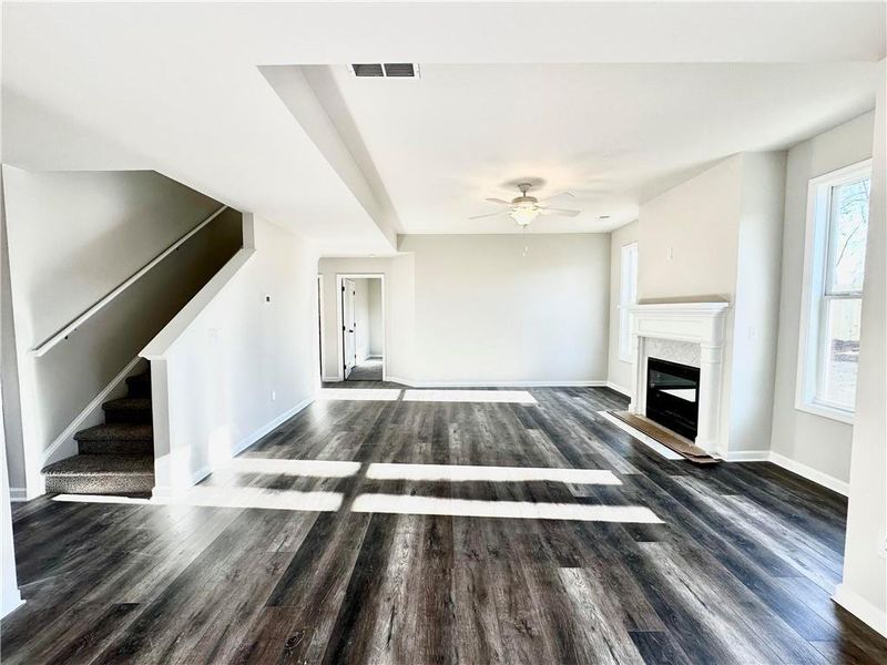 Spacious, unfurnished interior of a new home in , Auburn (Image 9).