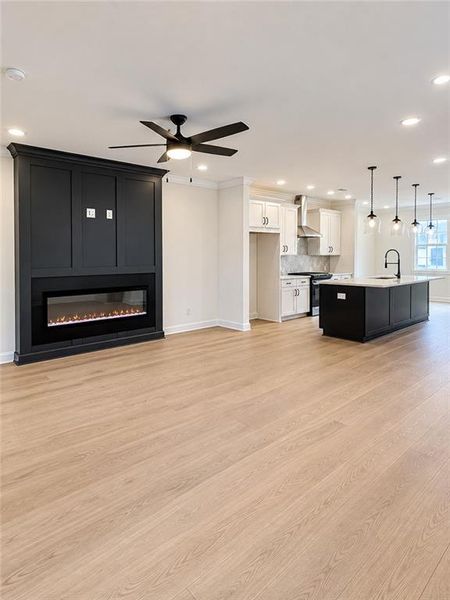 Spacious, unfurnished interior of a new home in Townes at South Main, Kennesaw (Image 17). Spacious, unfurnished interior of a new home in Townes at South Main, Kennesaw (Image 17).
