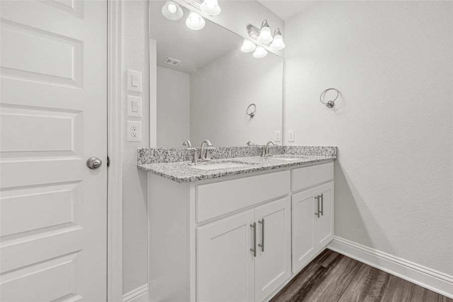 Furnished interior view inside a new home in Stonebrooke, Conroe (Image 6).