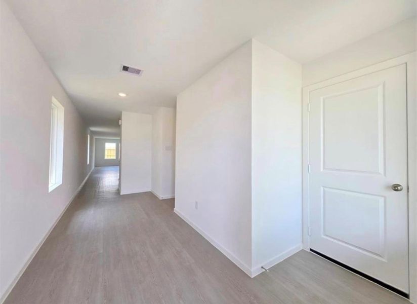 Spacious, unfurnished interior of a new home in The Grand Prairie: Cottage Collection, Hockley (Image 15).