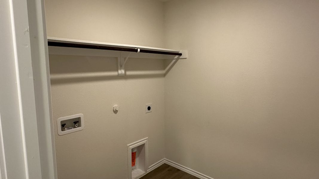 Spacious, unfurnished interior of a new home in Cartwright Ranch, Crandall (Image 10).