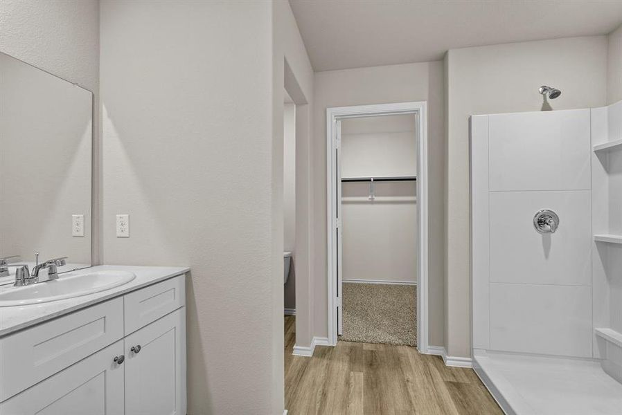 Furnished interior view inside a new home in , Fort Worth (Image 5).