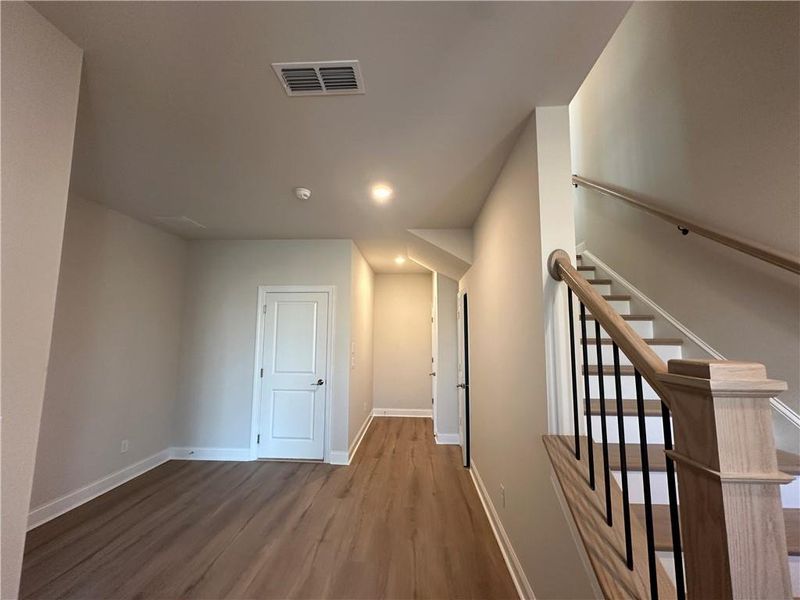 Spacious, unfurnished interior of a new home in Waterside Single Family, Peachtree Corners (Image 18).