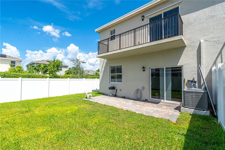 Exterior details and patio area of a home in , Homestead (Image 26).