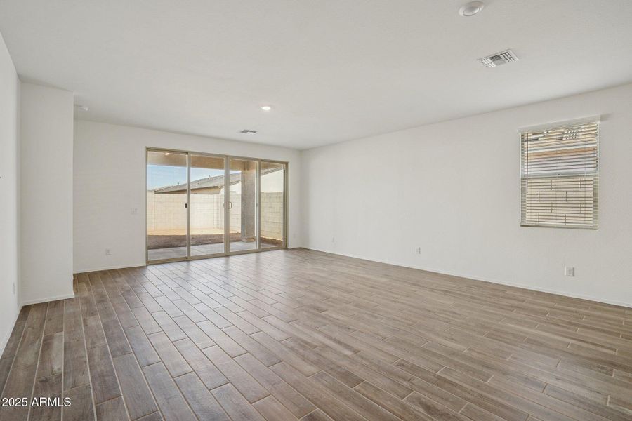 5-web-or-mls-W Old Timer Rd-S1211-005