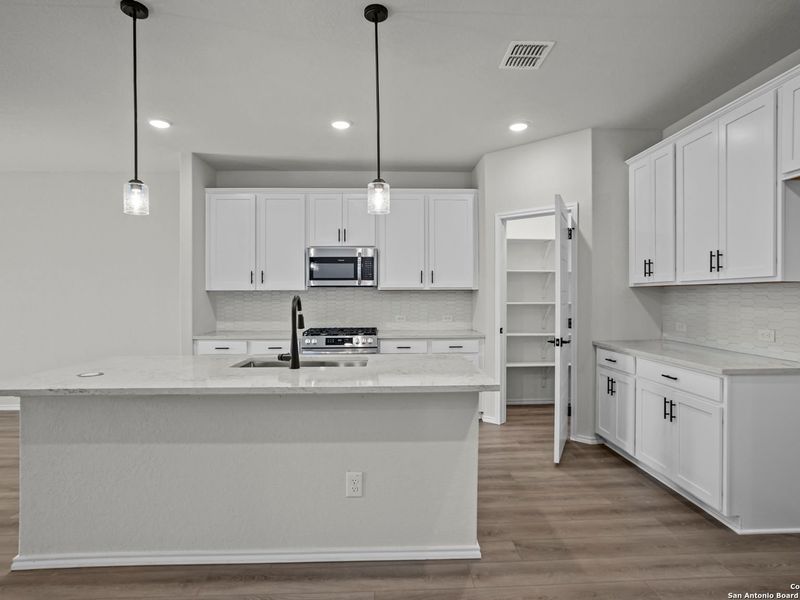 Furnished interior view inside a new home in Horizon Pointe, San Antonio (Image 8). Furnished interior view inside a new home in Horizon Pointe, San Antonio (Image 8).