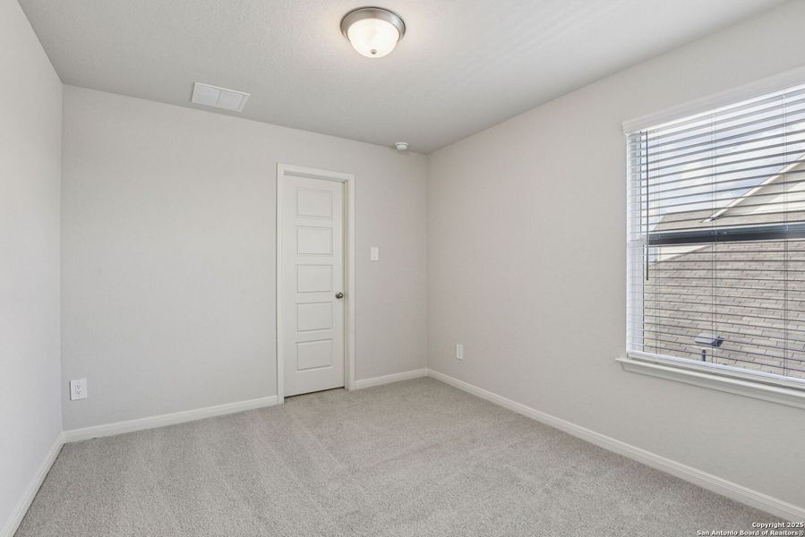 Spacious, unfurnished interior of a new home in Estancia Ranch - Premier Series, San Antonio (Image 29). Spacious, unfurnished interior of a new home in Estancia Ranch - Premier Series, San Antonio (Image 29).
