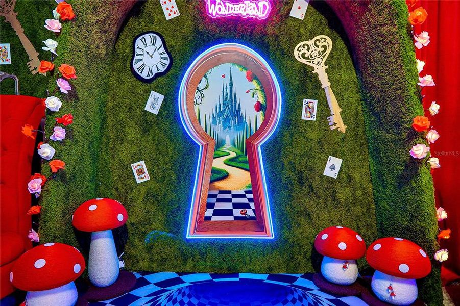 Image 65 of a home in .