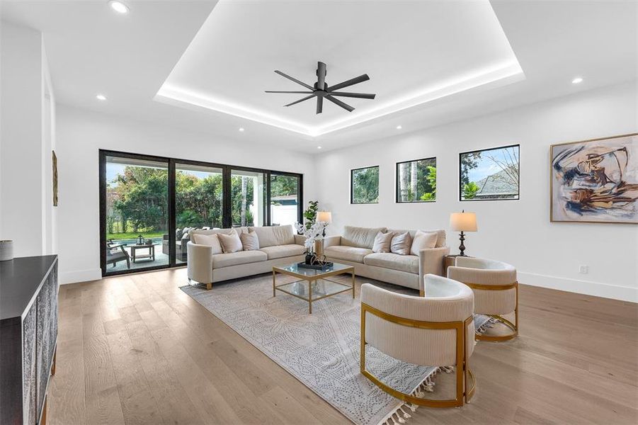 Furnished interior view inside a new home in , Orlando (Image 42).