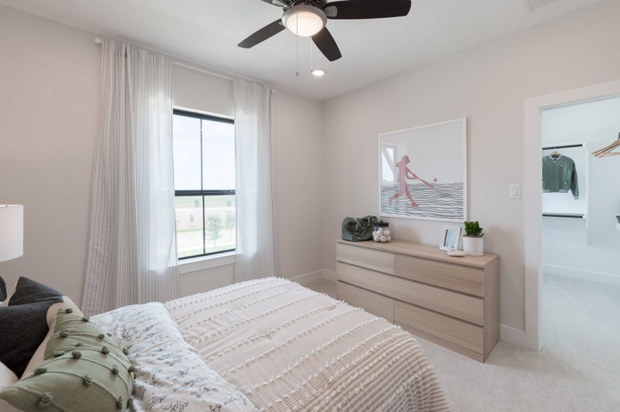 Representative furnished interior of a home built from the Goldeneye by Tri Pointe Homes in Jubilee 50′, Hockley (Image 19).