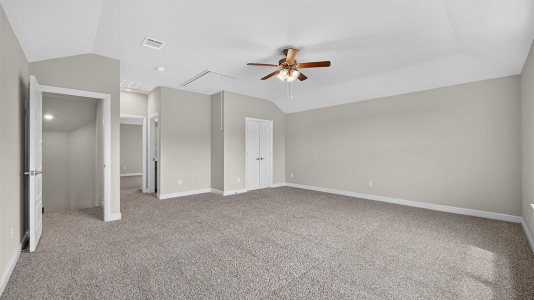 Spacious, unfurnished interior of a new home in Treeline, Justin (Image 44). Spacious, unfurnished interior of a new home in Treeline, Justin (Image 44).