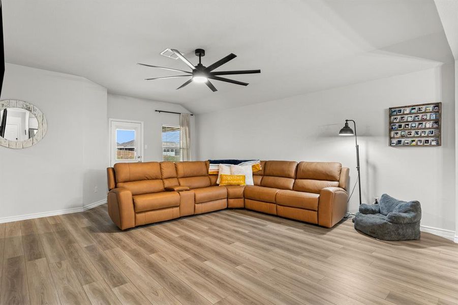 Furnished interior view inside a new home in Foxborough, Waco (Image 7).