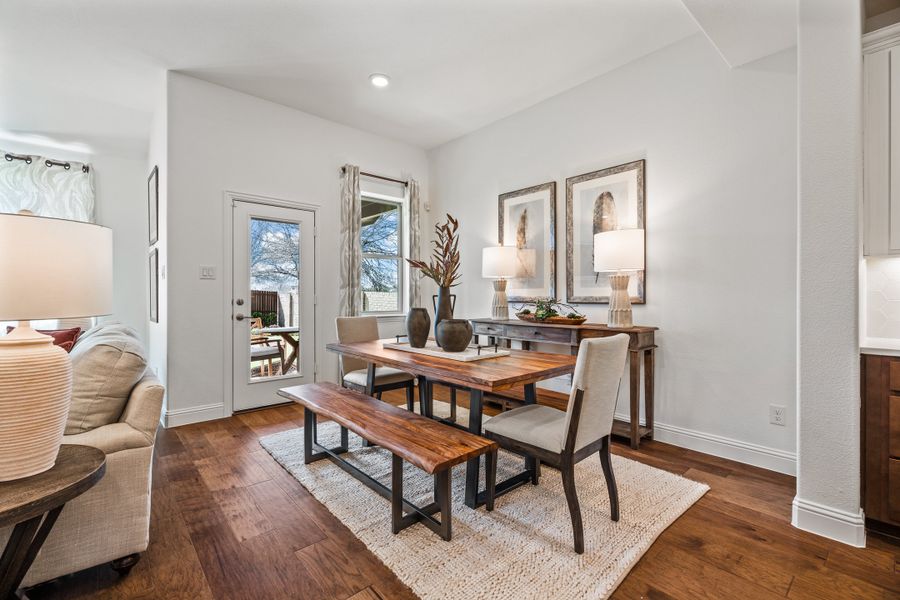 Representative furnished interior of a home built from the Cascade by Beazer Homes in Cottonwood, Dorchester (Image 8). Representative furnished interior of a home built from the Cascade by Beazer Homes in Cottonwood, Dorchester (Image 8).