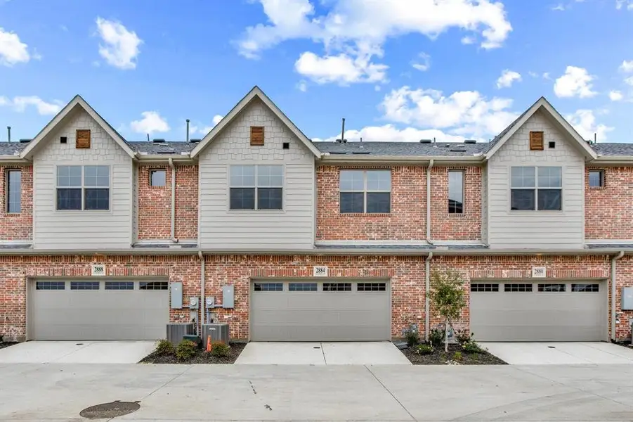 033-2884Enfield-TheColony-TX-75056-Exterior.jpg-SMALL - Copy 033-2884Enfield-TheColony-TX-75056-Exterior.jpg-SMALL - Copy