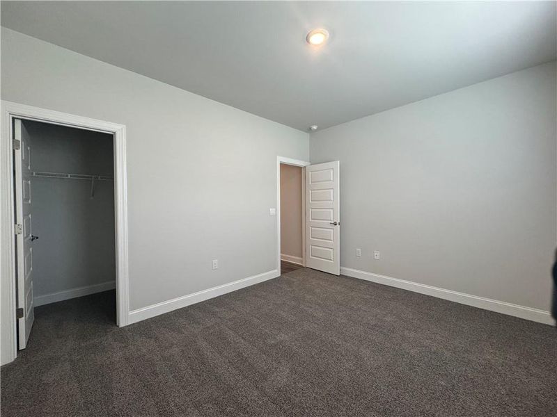 Spacious, unfurnished interior of a new home in Tuscany Hills, Douglasville (Image 22).