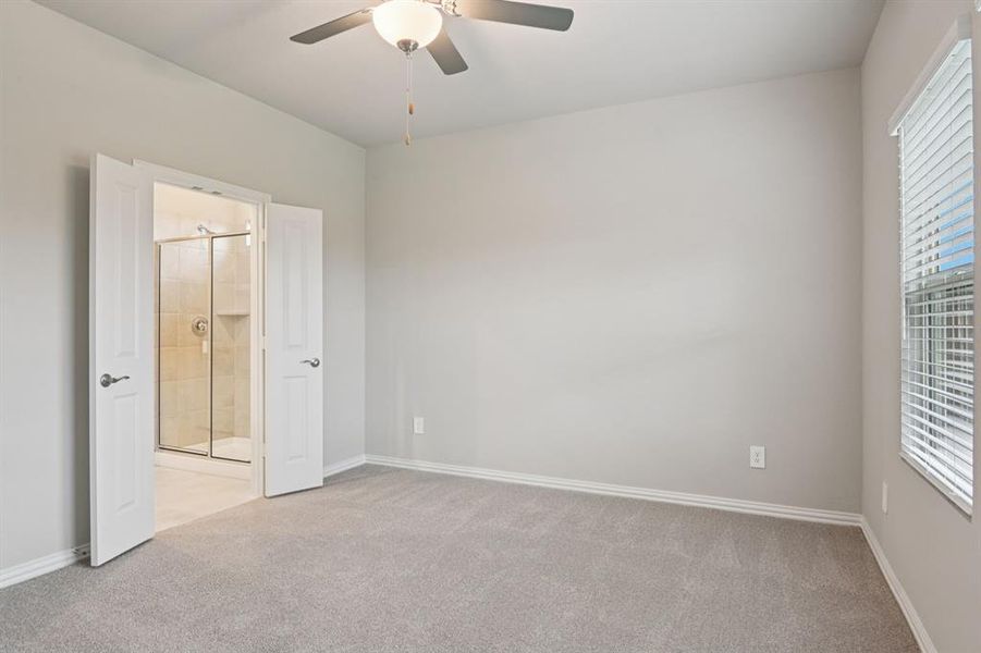 Spacious, unfurnished interior of a new home in Lakehaven - Spring Series, Farmersville (Image 25).
