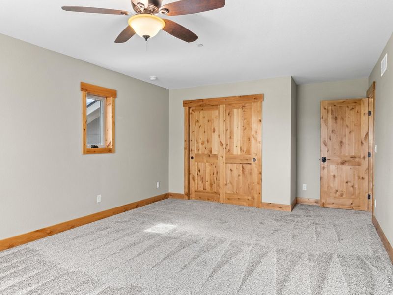Spacious, unfurnished interior of a new home in , Estes Park (Image 26).