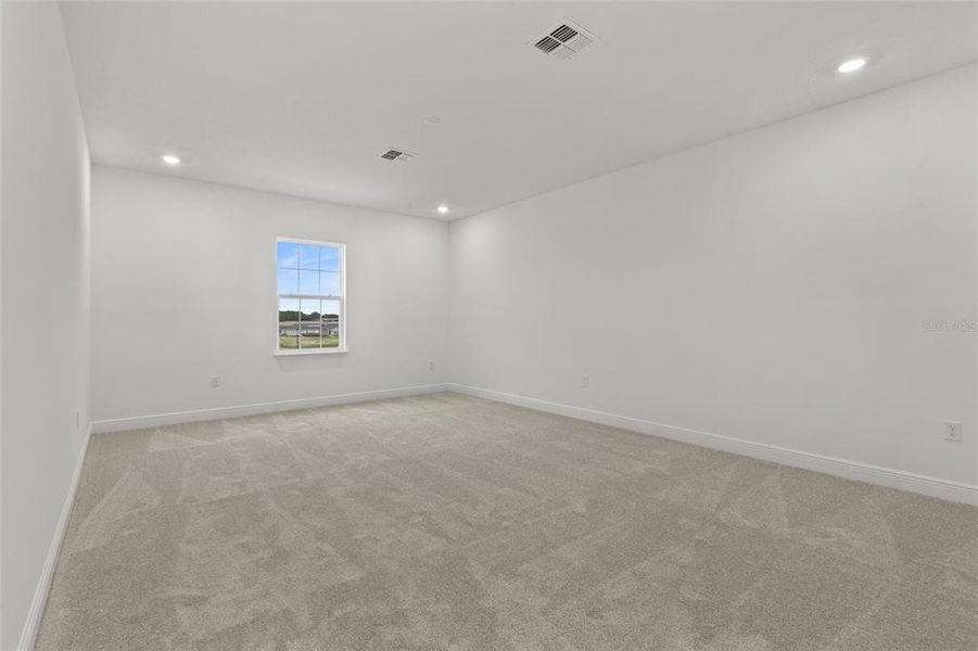 Spacious, unfurnished interior of a new home in Crossroads at Kelly Park, Apopka (Image 36).