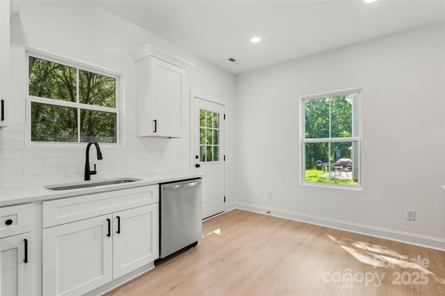 Furnished interior view inside a new home in , Gastonia (Image 5).