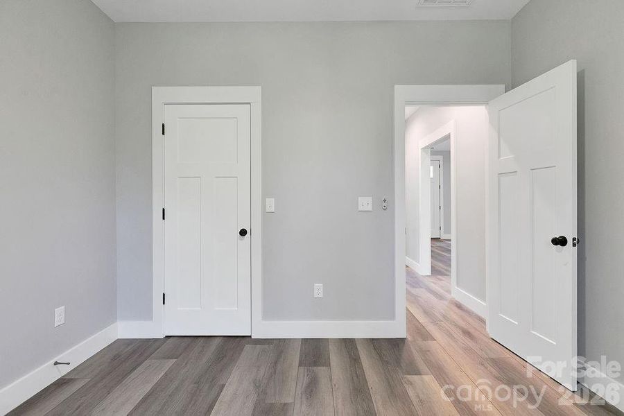 Spacious, unfurnished interior of a new home in , Mills River (Image 40).