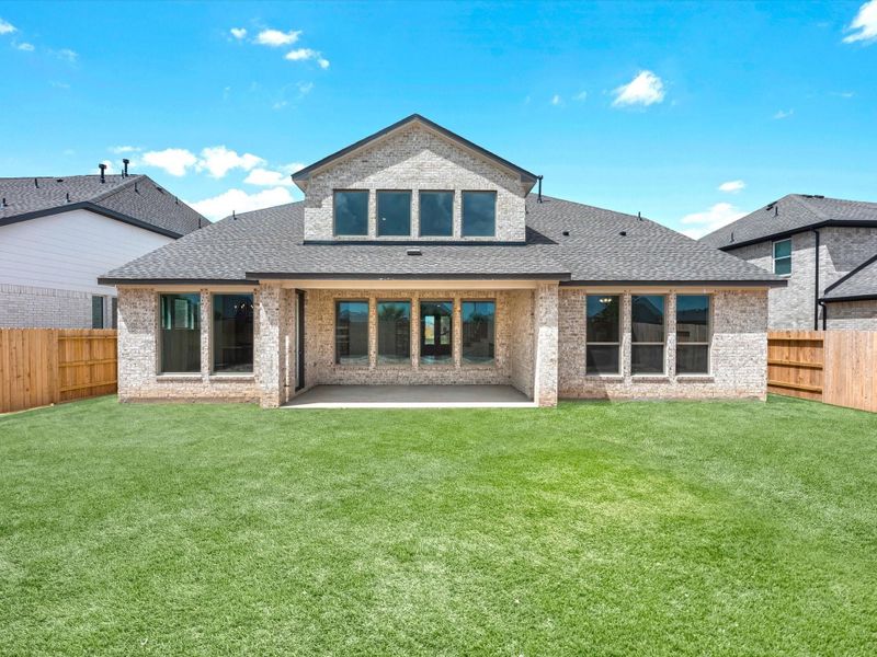 Exterior details and patio area of a home in Lago Mar - 60', Texas City (Image 2). Exterior details and patio area of a home in Lago Mar - 60', Texas City (Image 2).