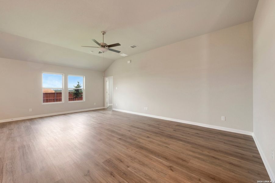 Spacious, unfurnished interior of a new home in Legacy Hills, San Antonio (Image 40).