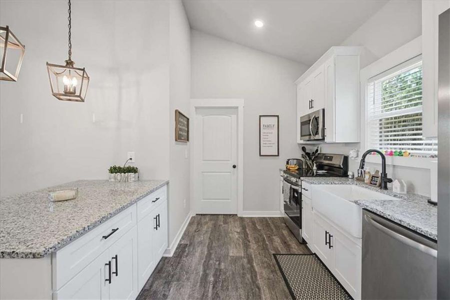 Furnished interior view inside a new home in , Tallapoosa (Image 18).
