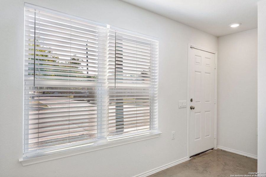 Spacious, unfurnished interior of a new home in , San Antonio (Image 12).
