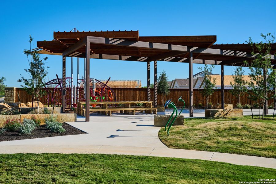 Community amenities in Vida 50', San Antonio (Image 5).