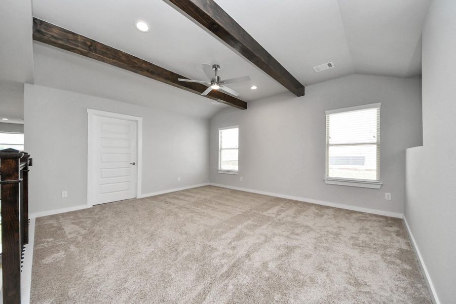 Spacious, unfurnished interior of a new home in Sunterra, Katy (Image 18). Spacious, unfurnished interior of a new home in Sunterra, Katy (Image 18).