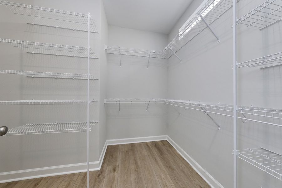 Spacious, unfurnished interior of a new home in Arcadia, Myrtle Beach (Image 29).