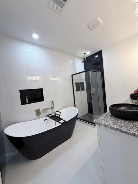 Furnished interior view inside a new home in , Houston (Image 14).