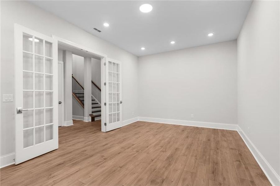 Spacious, unfurnished interior of a new home in Waterside Single Family, Peachtree Corners (Image 42). Spacious, unfurnished interior of a new home in Waterside Single Family, Peachtree Corners (Image 42).