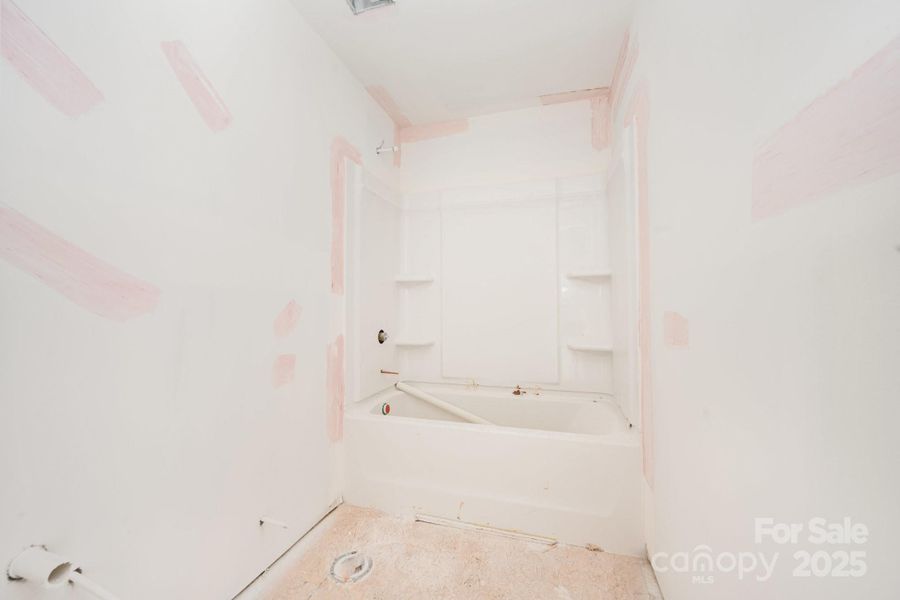 Image 14 of a home in . Image 14 of a home in .