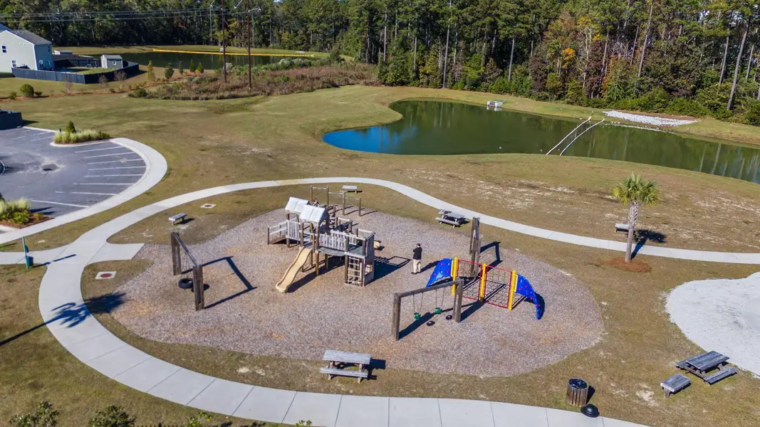 Community amenities in Pine Hills at Cane Bay, Summerville (Image 41).