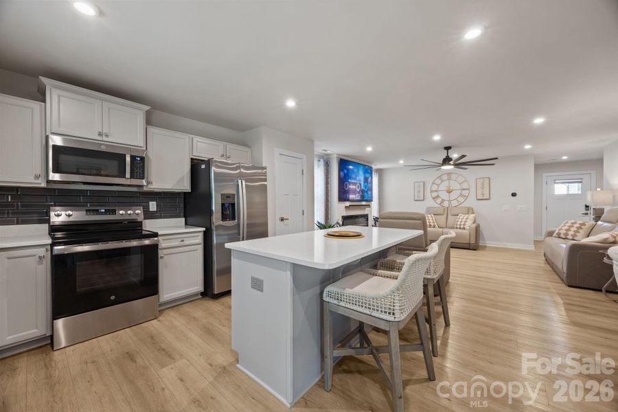 Open Floor Plan!