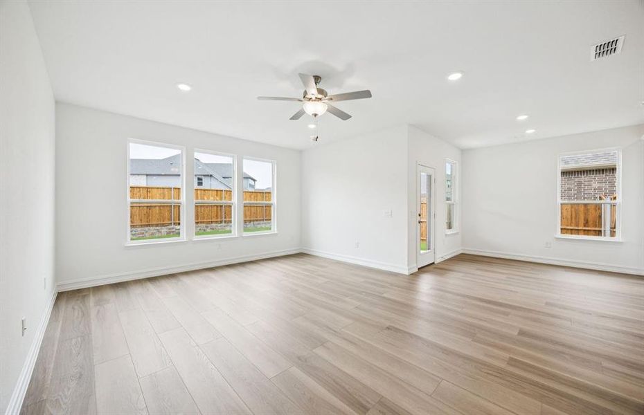 Open-concept throughout main living areas Open-concept throughout main living areas