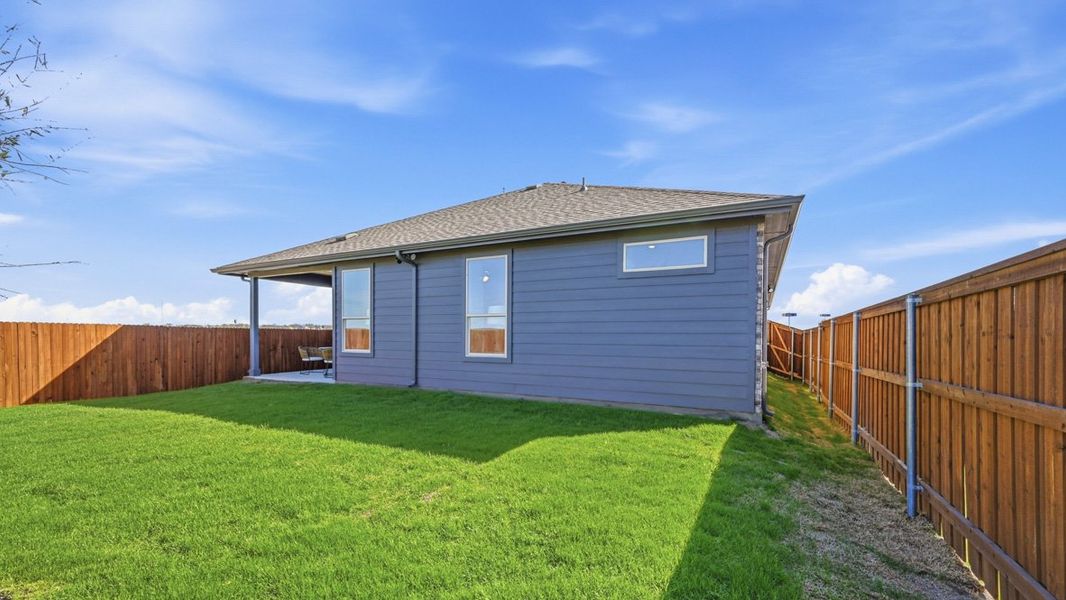 Representative exterior details of a home built from the Portales by D.R. Horton in Bluestem, Rhome (Image 24). Representative exterior details of a home built from the Portales by D.R. Horton in Bluestem, Rhome (Image 24).